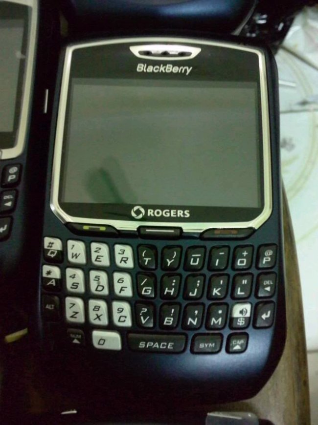 blackberry-8700-rogers-10