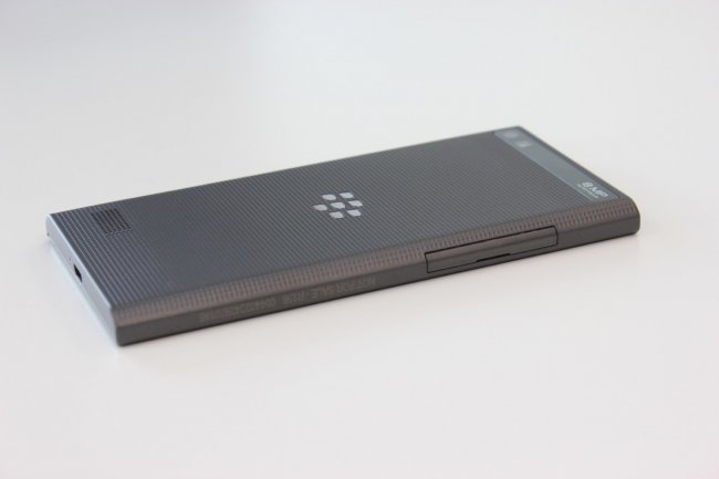 blackberry-leap-fullbox-6