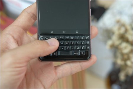 Bàn phím Blackberry KEYone Black chính hãng